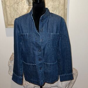 Talbots Petites Sz L blue denim buttoned down long sleeves jean jacket Sz L